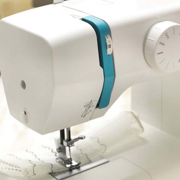 8-MAQUINA-DE-COSER-ME9100.jpg 8-MAQUINA-DE-COSER-ME9100.jpg